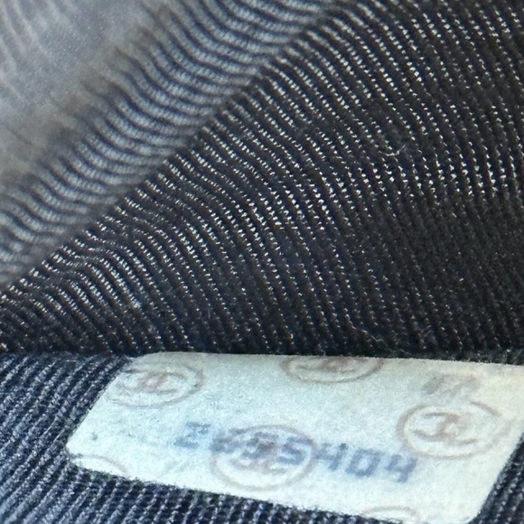 Vintage Chanel Black Quilted Caviar Leather Bifold Unisex Wallet - Picture 6 of 13